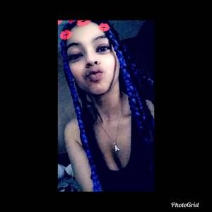 Meet your Posher, Kari